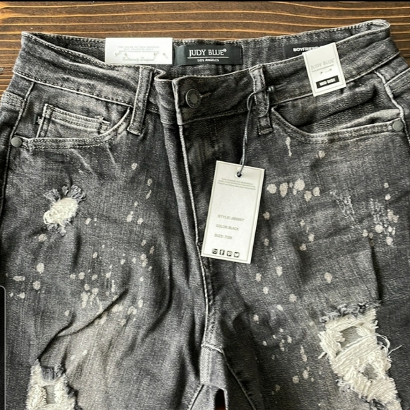 Judy Blue Black Boyfriend Jeans Bleach Spatter Mid Rise 8867 - Picture 2 of 10